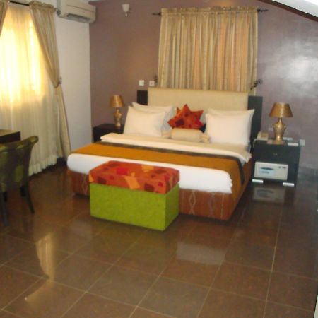 Suru Express Hotel Gra Lagos Dış mekan fotoğraf