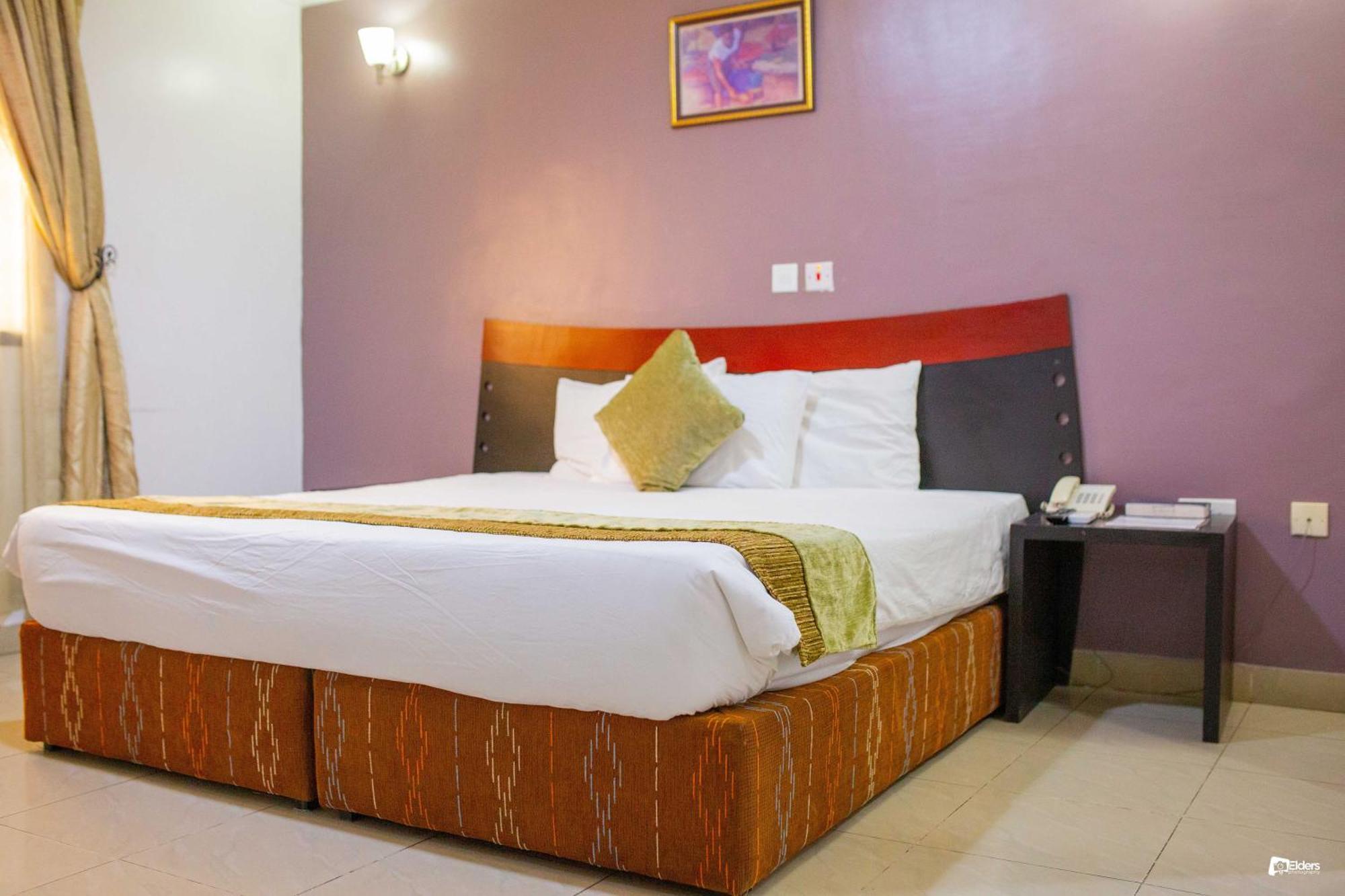 Suru Express Hotel Gra Lagos Dış mekan fotoğraf