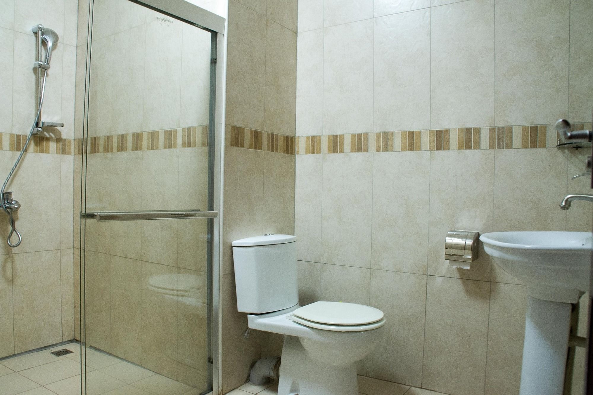 Suru Express Hotel Gra Lagos Dış mekan fotoğraf