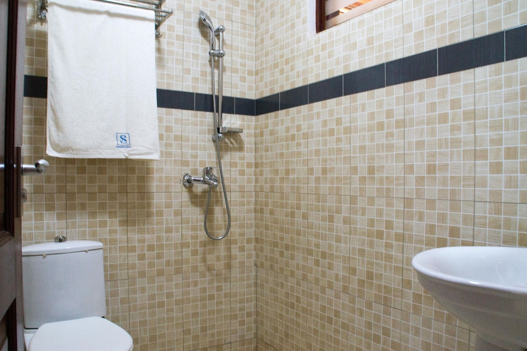 Suru Express Hotel Gra Lagos Dış mekan fotoğraf